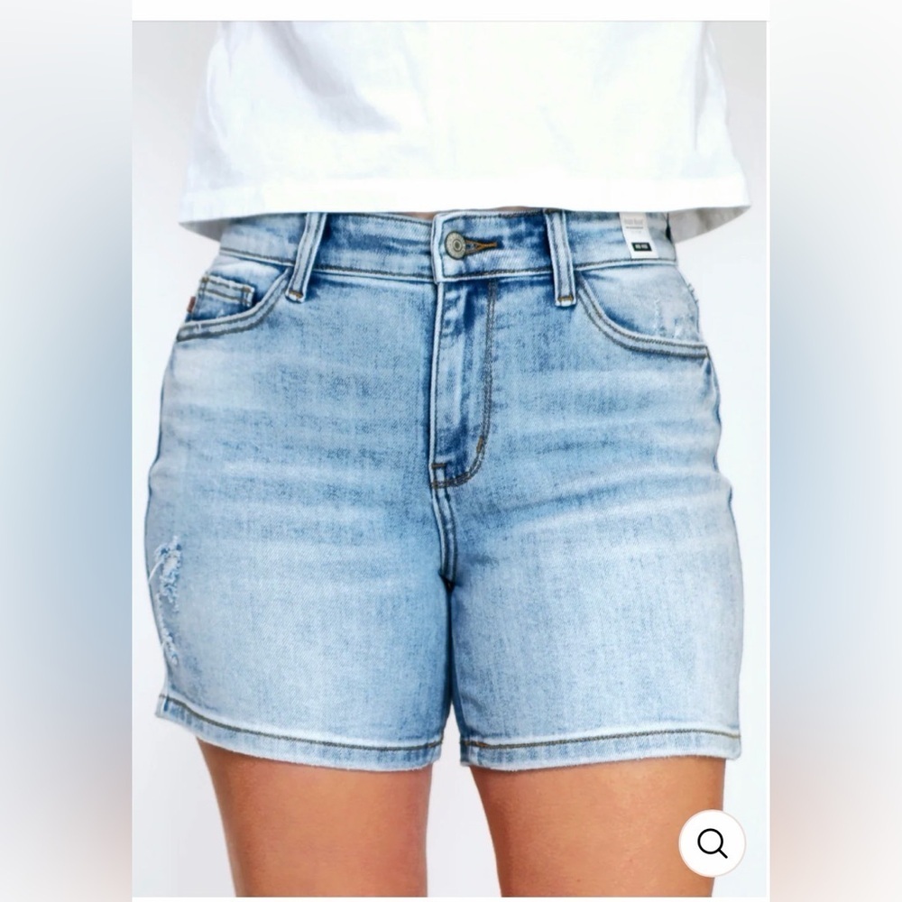 JUDY BLUE MIDRISE VINTAGE WASH DAD SHORTS Size 1XL